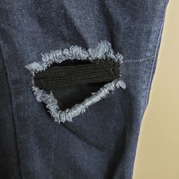 Just Black | Dark Wash Ripped Knee Denim Skinny Jeans size 28 - Picture 4 of 6